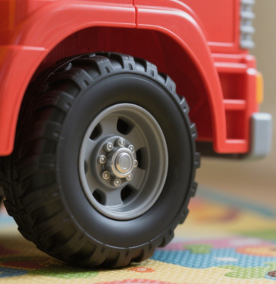 Hyper-Elastic TPR Polymer TPE Pellets Premium Raw Stock Toy Tires Manufacturing